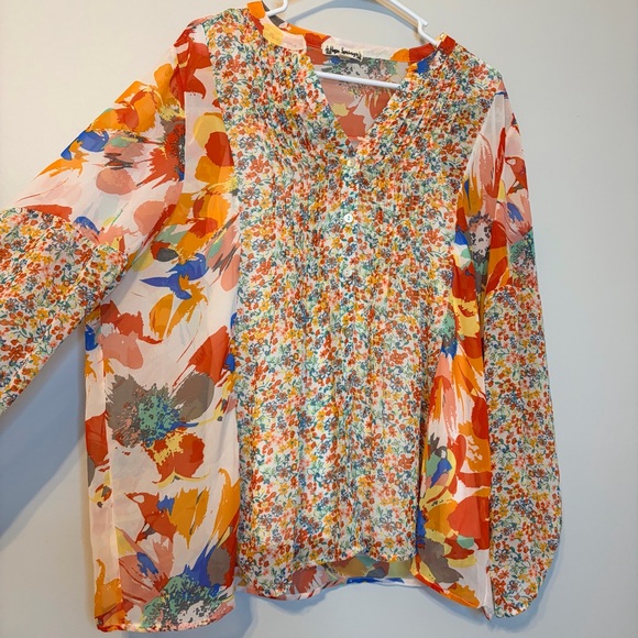 Colorful Floral Women's Blouse - Picture 3 of 8